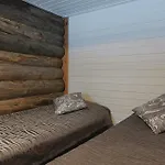 Classic Log Ski-in Ski-out דירה לוי