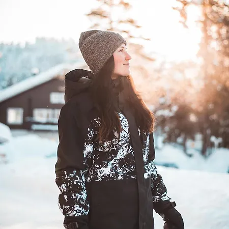 Classic Log Ski-in Ski-out Apartment