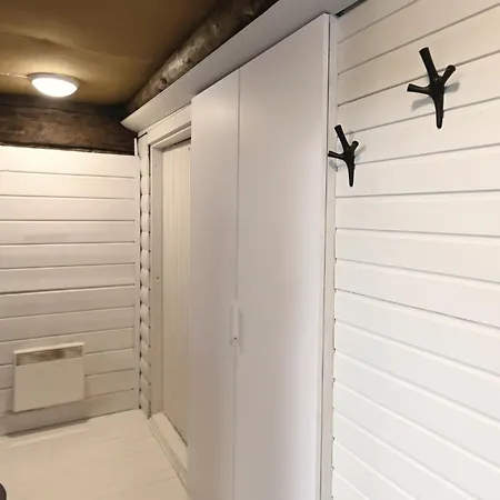 Classic Log Ski-in Ski-out Apartment Levi
