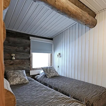 Classic Log Ski-in Ski-out *