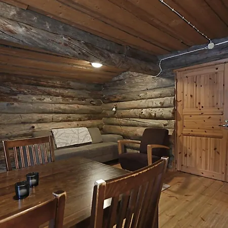 Classic Log Ski-in Ski-out *